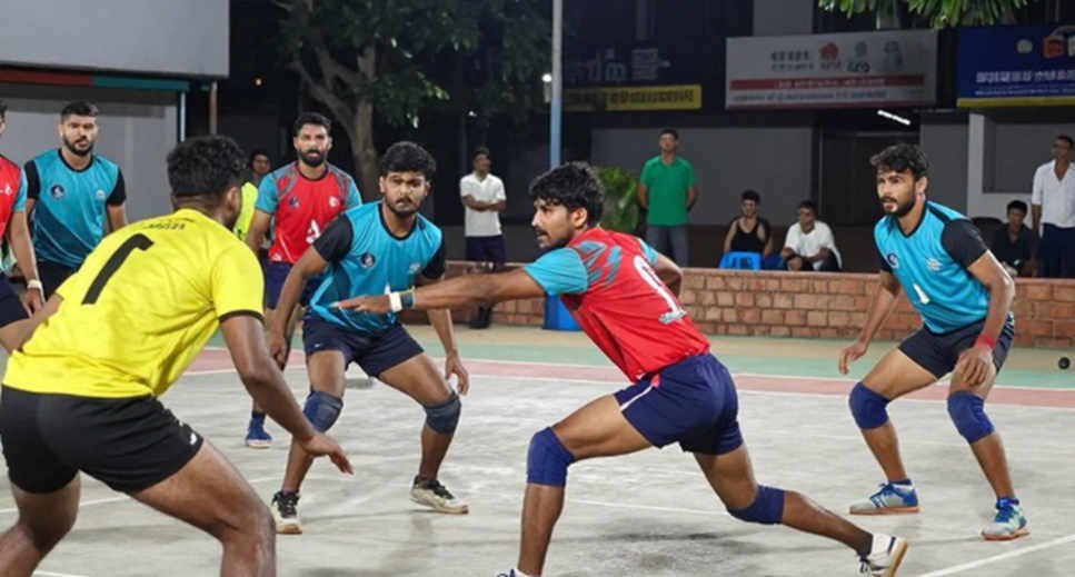 कबड्डी का खाली कॉलम: टैकल, नीलामी और वह बही-खाता जो खेल ने कभी पूरा नहीं भरा